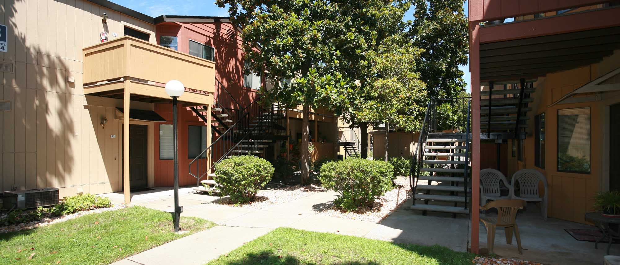 This image shows the exterior of one of the Willow Run apartment units