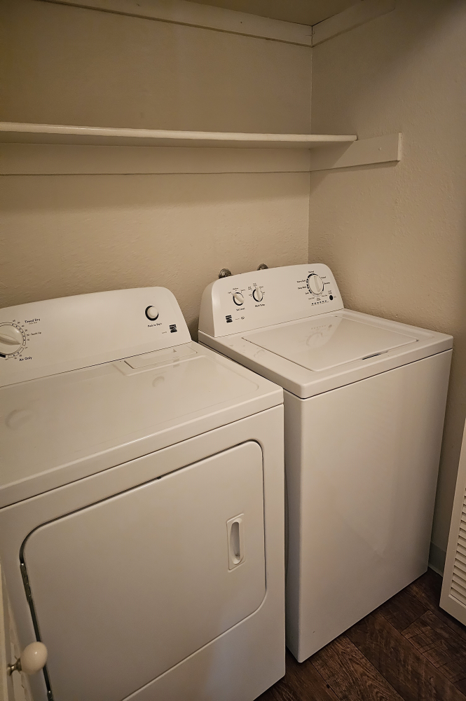 This Interior 4 photo can be viewed in person at the Willow Run Apartments, so make a reservation and stop in today.