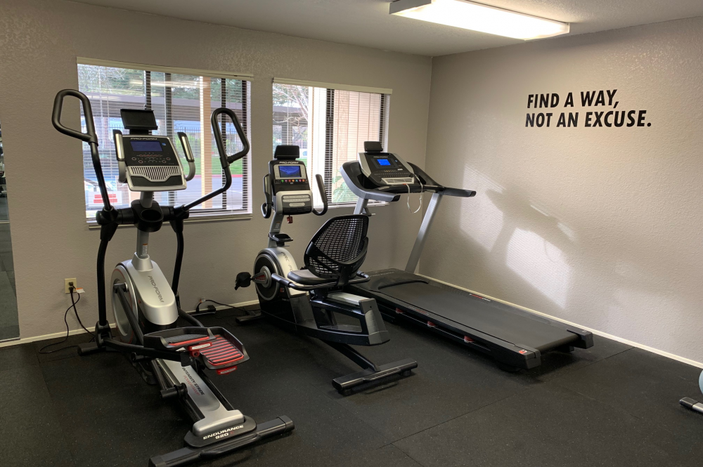 This image is the visual representation of Amenities 3 in Willow Run Apartments.